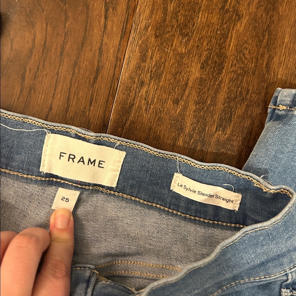 FRAME Le Sylvie Slender Straight Jeans - Picture 3 of 5